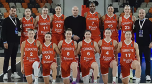 Potanın Perileri Tarih Yazmaya Devam Ediyor: 446. Resmi Maç!